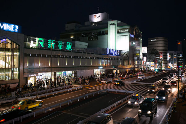 新宿駅南口 再開発 ルミネ EOS6D